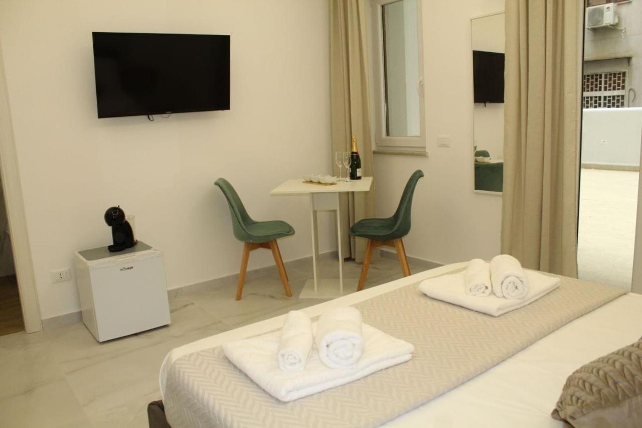 Diamante Luxury Rooms Palermo Bagian luar foto