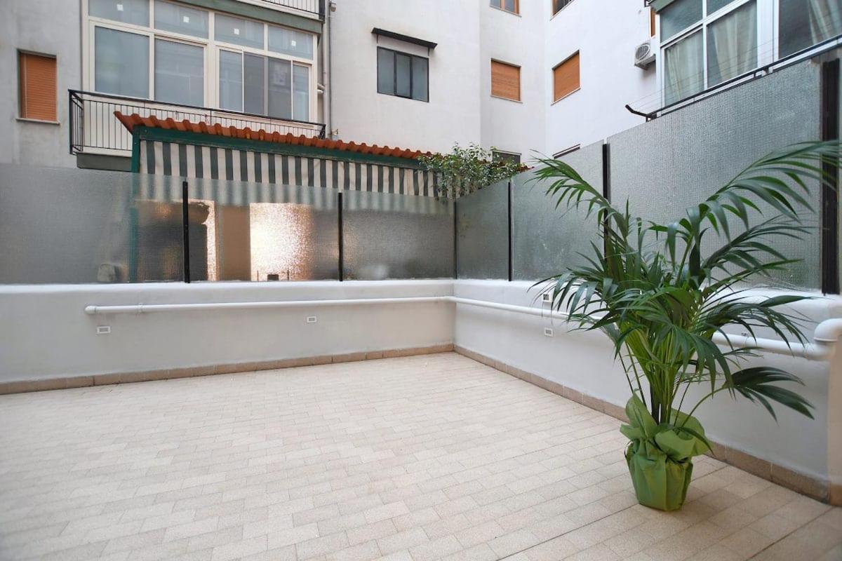 Diamante Luxury Rooms Palermo Bagian luar foto